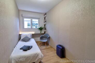 هتل آپارتمان Appart Hotel Cholet Carteron