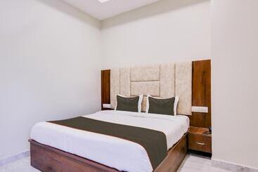 Collection O Hotel Simhadri Grand