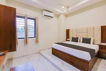 Collection O Hotel Simhadri Grand