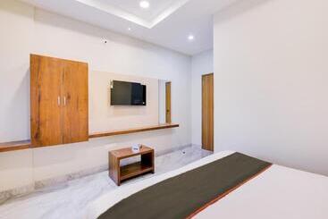 Collection O Hotel Simhadri Grand