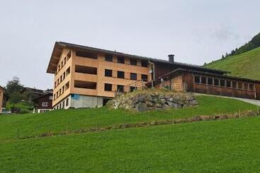 هتل Ferienwohnung Bergtraum