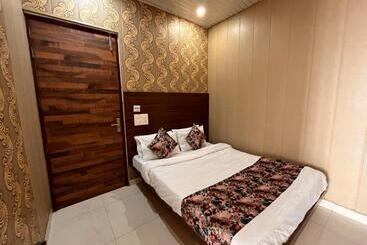 هتل The Starlet Prime, A Hidden Peaceful Stay