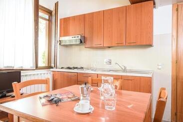Isa Appartament Standard 4 Beds, Air Conditioning And Private Outdoor Area In Village With 6 Swimmin