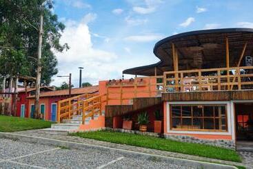 La Perla Finca Hotel  Cabaña Esmeralda
