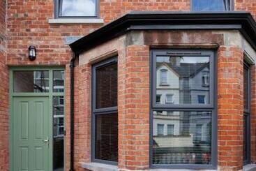 膳宿费 Boutique Stays At 78