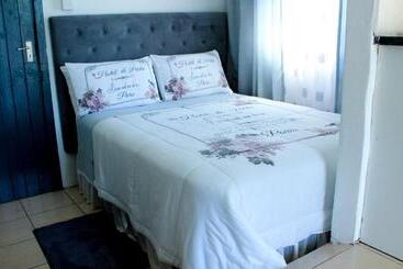 پانسیون Cozy Blue Guesthouse