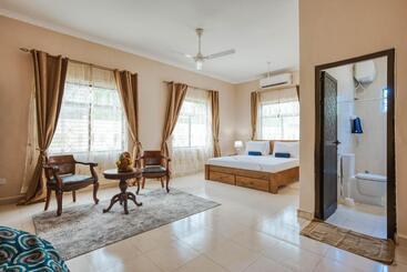 پانسیون Shivo Guest House