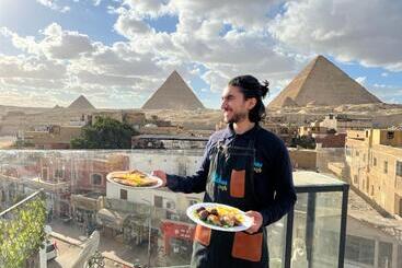 Pyramids Top Guest House Suite