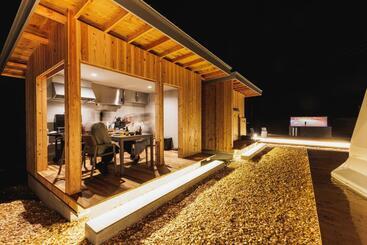 استراحتگاه Dots By Dot Glamping Suite 001