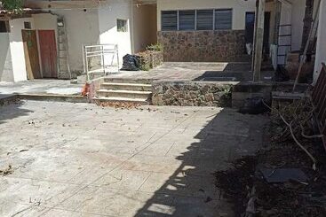 هاستل Hostal Y Hotel Villa Morena
