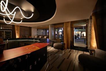 Alfit Hotel & Bar Akasaka