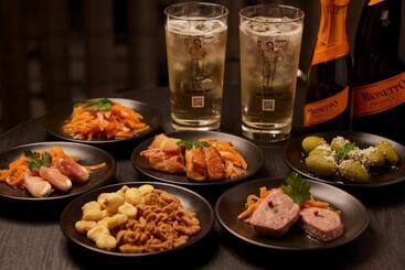 Alfit Hotel & Bar Akasaka