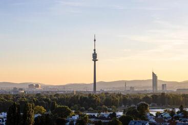 Citadines Danube Vienna