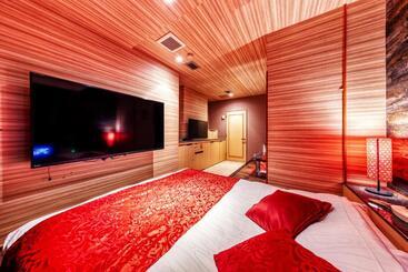 هتل Atlantis Machida  Adult Only