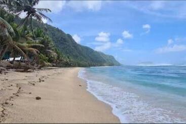 هتل Jaymy Beach Fales