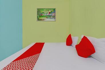 هتل Oyo Flaghsip 81302 Golden Guest House