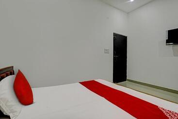هتل Oyo Flagship 81426 Happy Guest House
