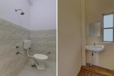 هتل Oyo Flagship Prachi Guest House