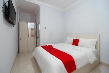 فندق Reddoorz Syariah Near Kantor Pajak Telanaipura Jambi