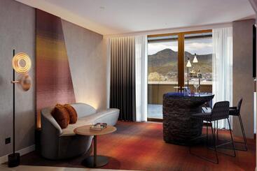 هتل W Edinburgh