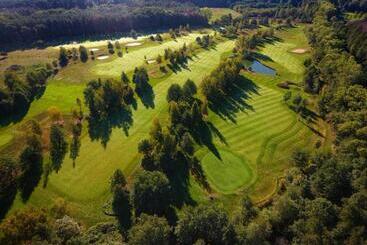 پانسیون Golf Resort Lázně Bohdaneč