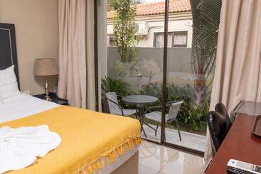 پانسیون Milele Lodge