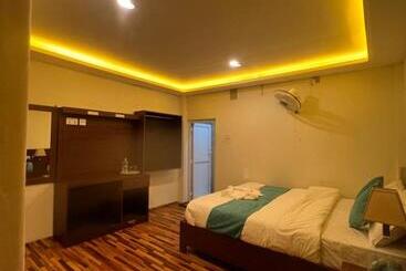 River Bank Eco Resort