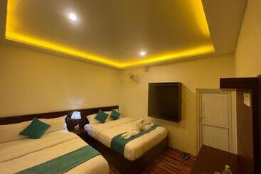 River Bank Eco Resort