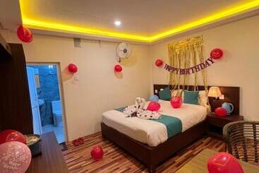River Bank Eco Resort