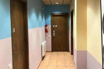 هاستل Habitaciones Compartidas Bagà