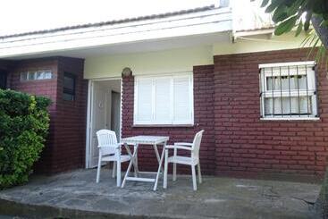 هتل Bqs House