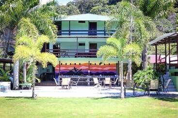 هتل Cabinas Brisa Del Mar