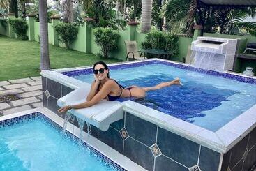 هتل Cabinas Brisa Del Mar