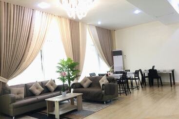 호텔 Gmaya Suites