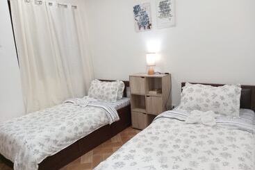 호텔 Gmaya Suites