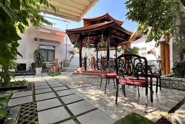 هتل Hoang Mai