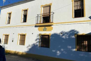 هتل La Buhardilla De Torrecillas
