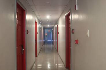 호텔 Ml Suites