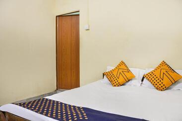 هتل Oyo Flagship The Residence Inn