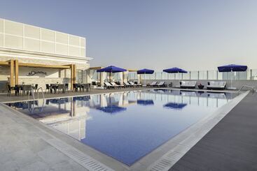 هتل Riviera Rayhaan By Rotana Doha