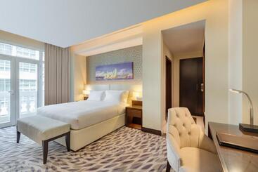 هتل Riviera Rayhaan By Rotana Doha