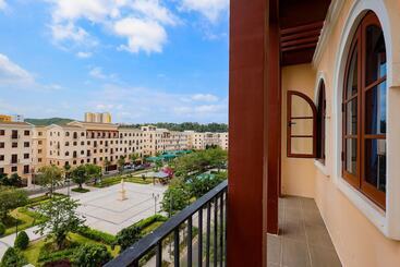 هتل Twilight Homestay Phu Quoc