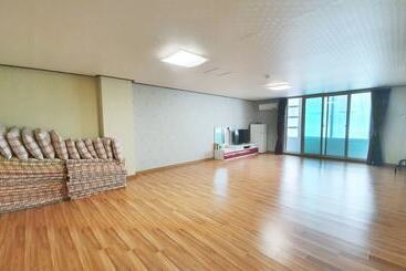 مُتل Yangyang Naksan Pebble Beach
