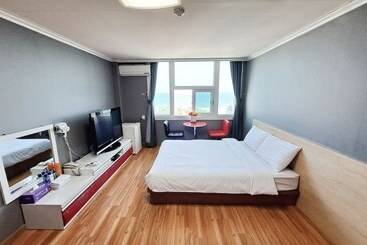 مُتل Yangyang Naksan Pebble Beach