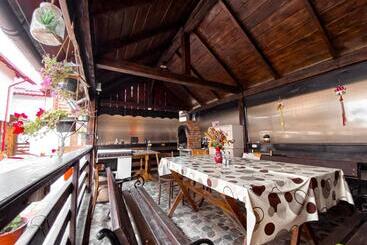 پانسیون Casa Irina