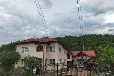پانسیون Casa Irina
