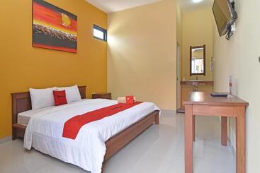 پانسیون Reddoorz @ Uluwatu Bali