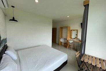Dwell Phuket Airport Hotel At Naiyang