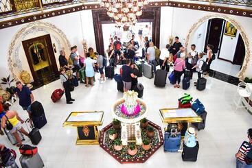 هتل Madinat Al Bahr Business & Spa