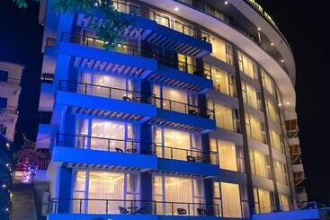 هتل Natural Spring Pvt.ltd